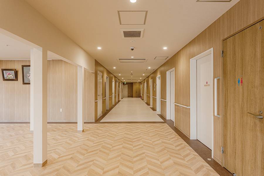 ナーシングヘルスメディコ廊下 ナーシングヘルスメディコ廊下