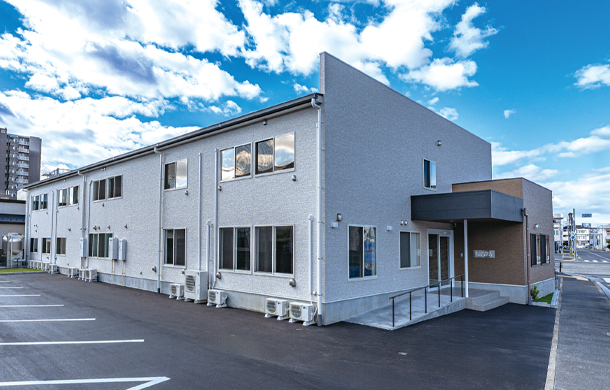 ナーシングヘルスメディコ外観